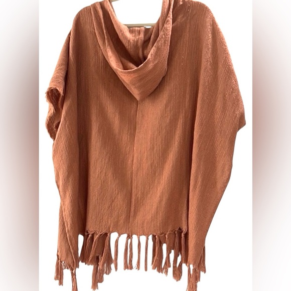 NWT Hooded Poncho Kimono coastal Beachey open raw hem fringe OS rust orange - Picture 2 of 8